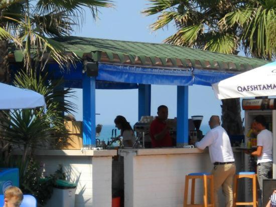 Mali i Robit Beachfront Apartment Golem  Exterior foto